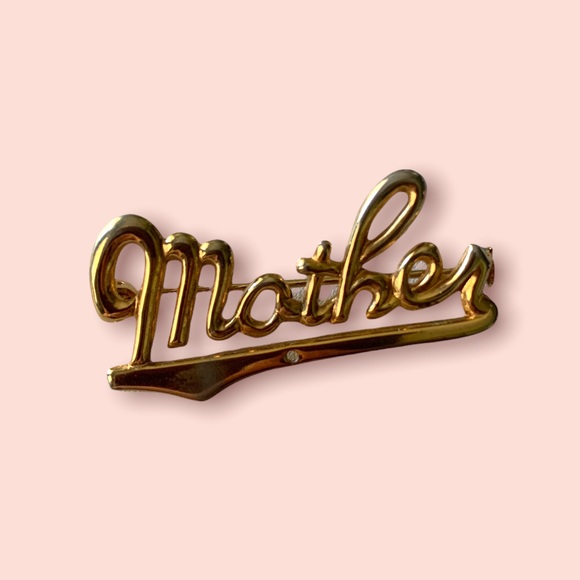 Mother brooch jewelry pin - Picture 2 of 8